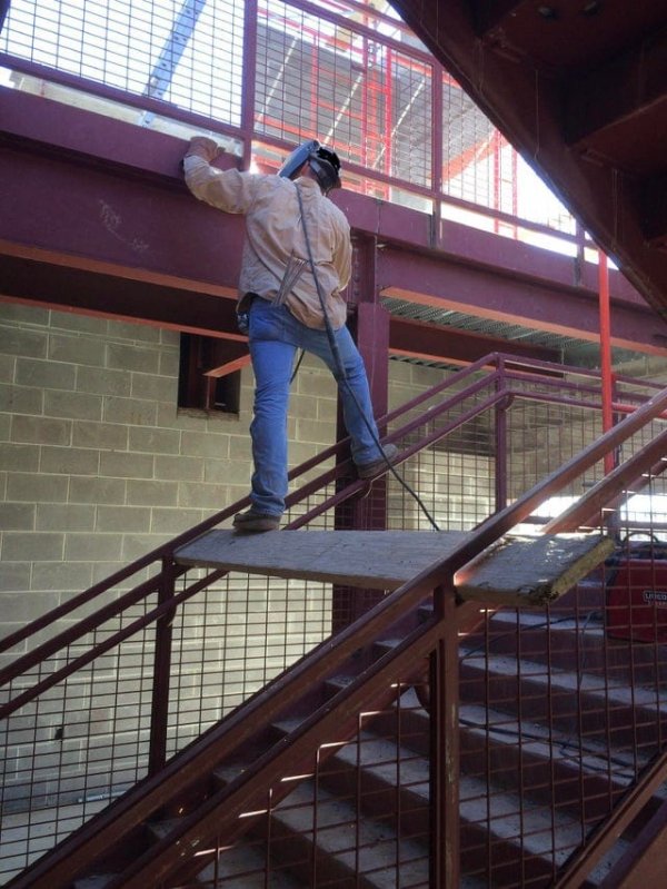 They Don't Care About Safety (17 pics)