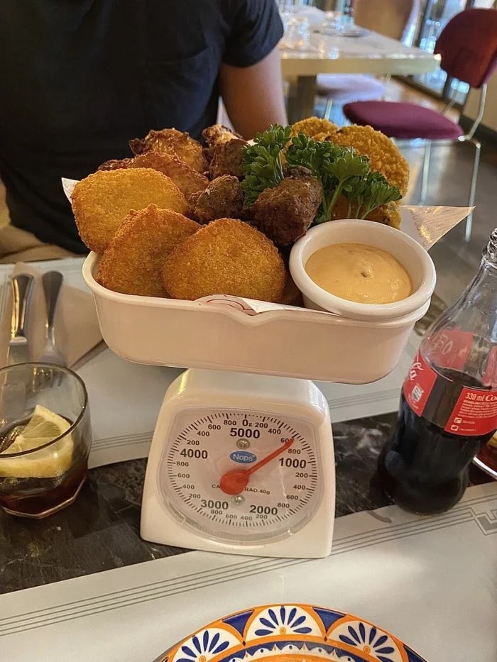 Weird Food Serving (17 pics)
