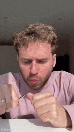 Acid GIFs, February 27 (25 gifs) Acid GIFs, February 27 (25 gifs)