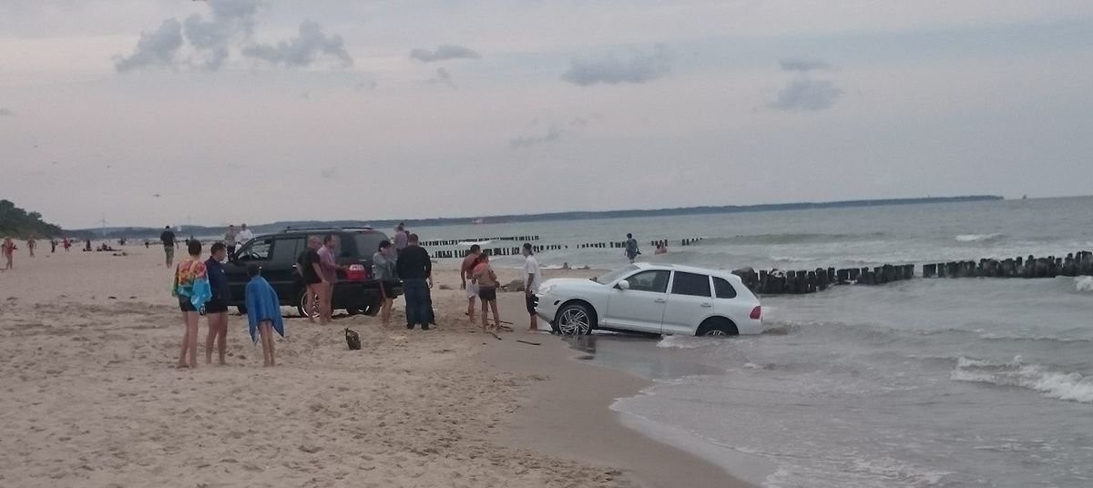 Bad Days Happen (24 pics)