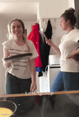 Acid GIFs, February 28 (25 gifs) Acid GIFs, February 28 (25 gifs)