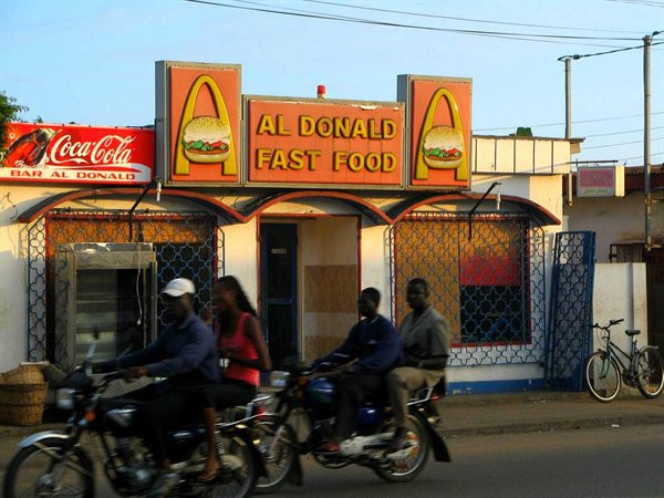 Fake Brands (16 pics)