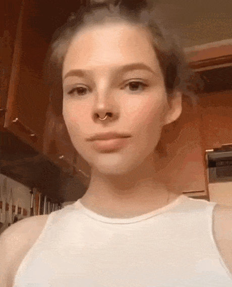 Acid GIFs, March 3 (25 gifs) Acid GIFs, March 3 (25 gifs)