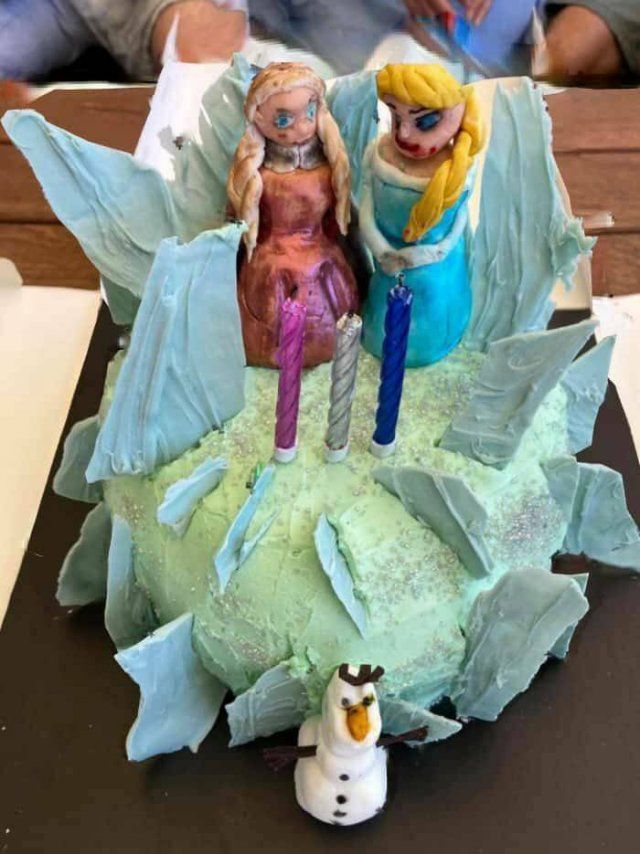 Failed Cakes (21 pics)
