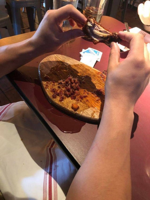 Weird Food Serving (18 pics)