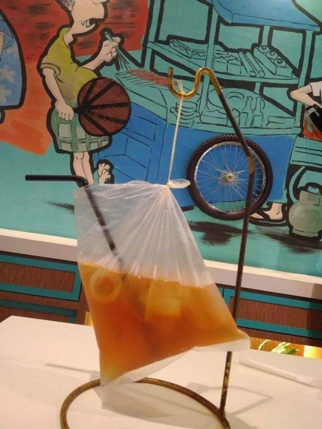 Weird Food Serving (18 pics)
