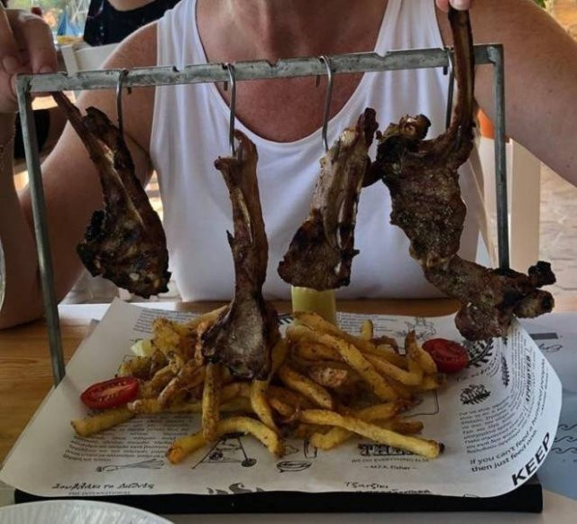 Weird Food Serving (18 pics)