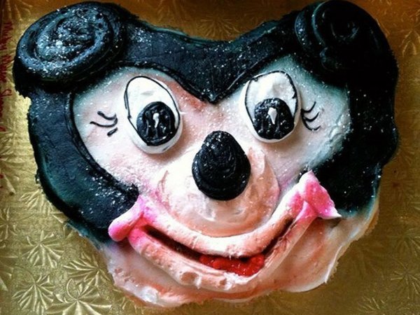 Creepy Cakes (17 pics)