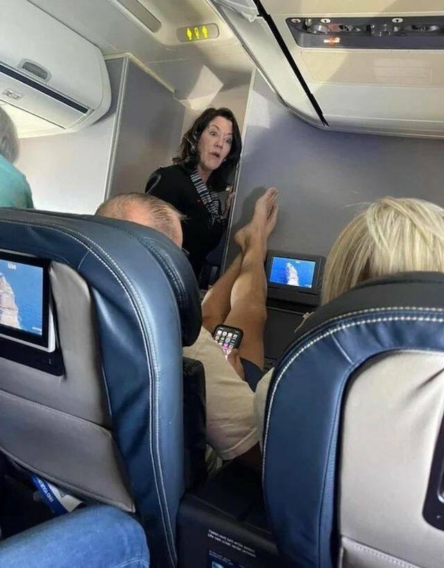 Annoying Finds And Situations (29 pics)