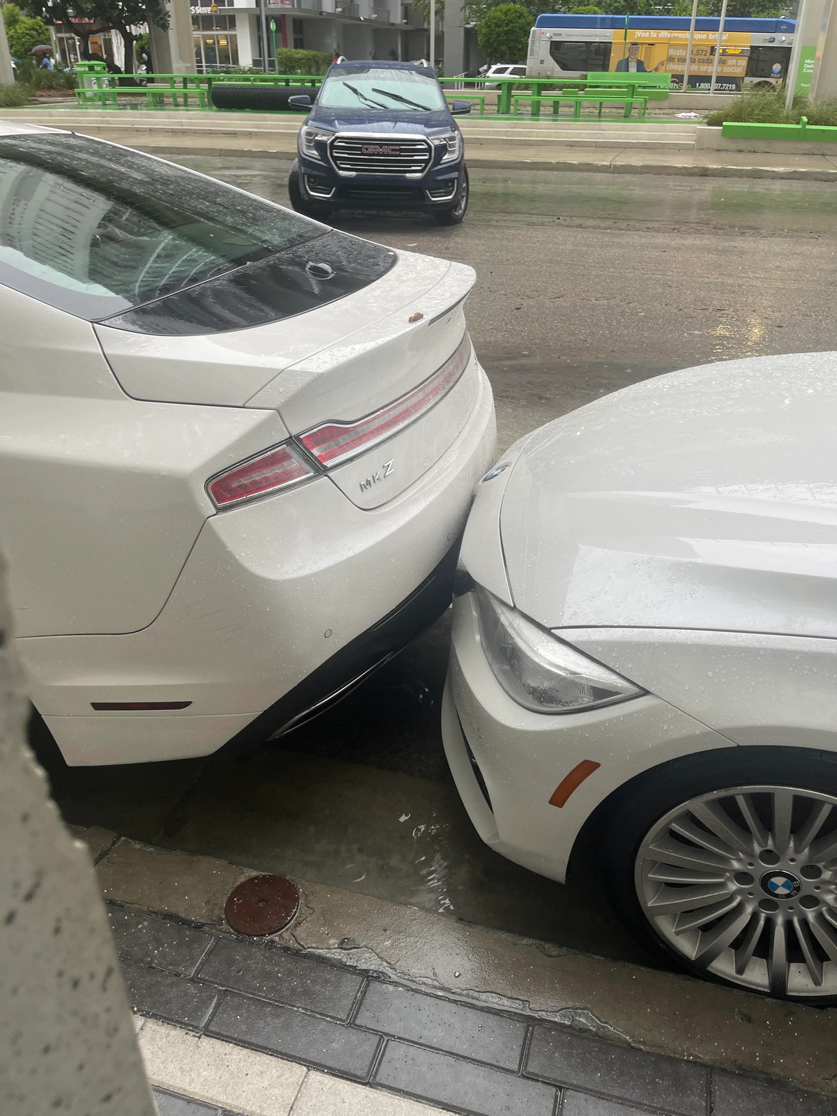 Bad Days Happen (23 pics)