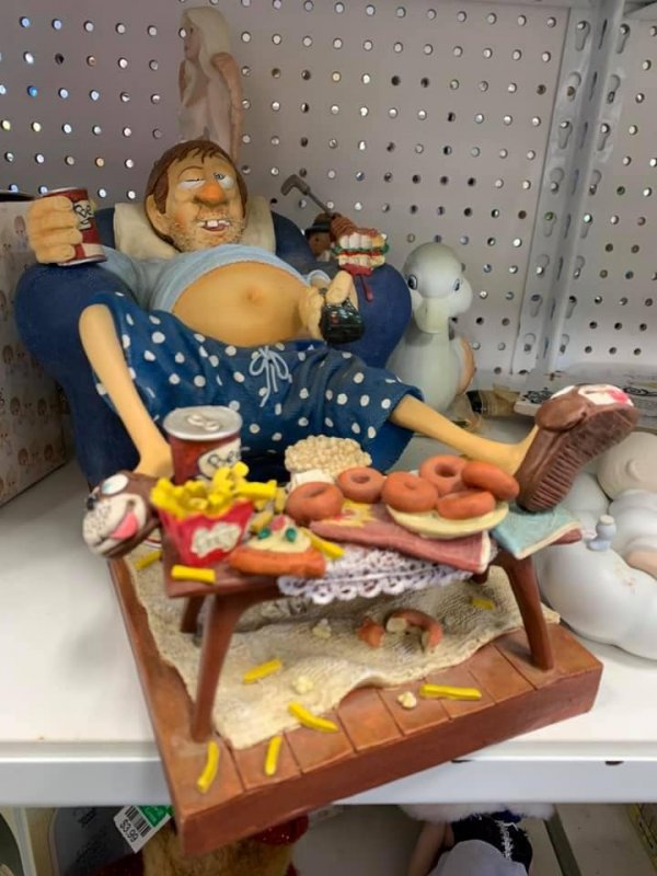 Odd Finds In Thrift Shops (17 pics)
