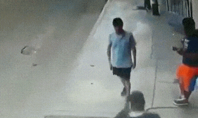 Acid GIFs, March 10 (25 gifs)