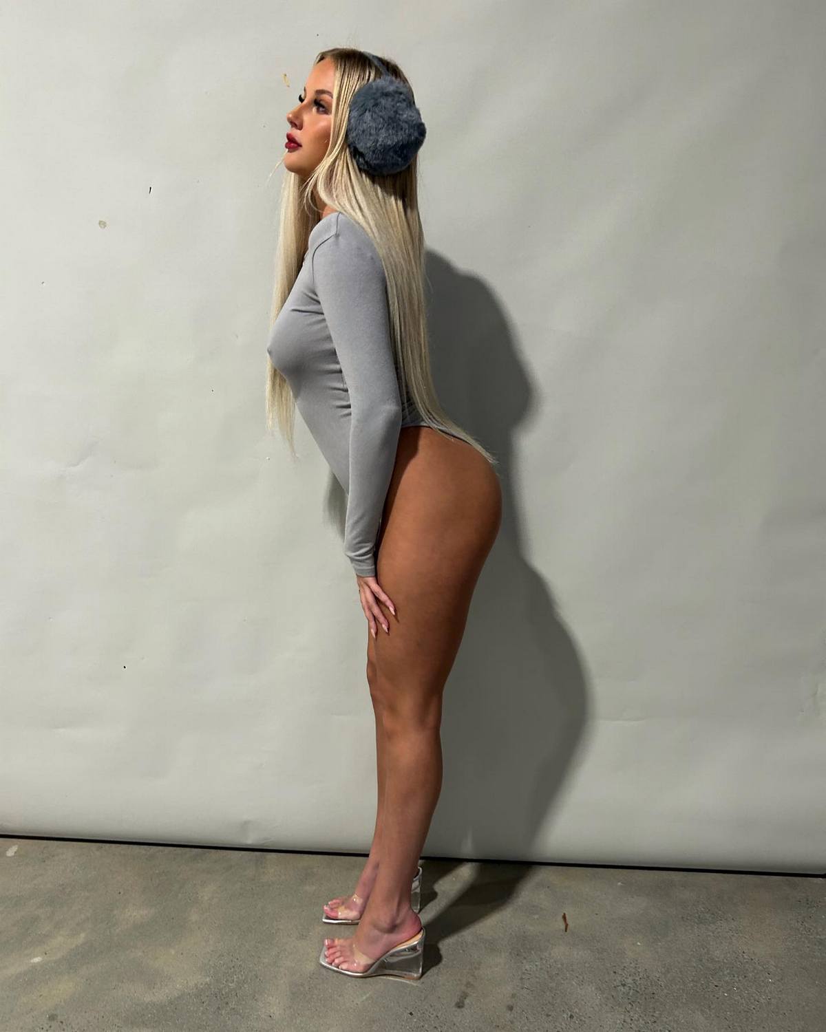 Hot Girls (20 pics)
