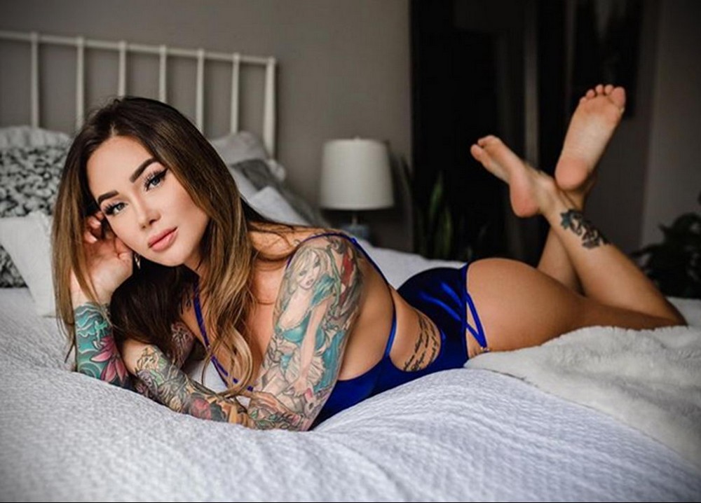 Tattooed Girls (20 pics)