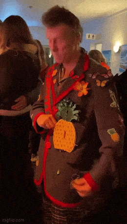 Acid GIFs, March 13 (25 gifs) Acid GIFs, March 13 (25 gifs)