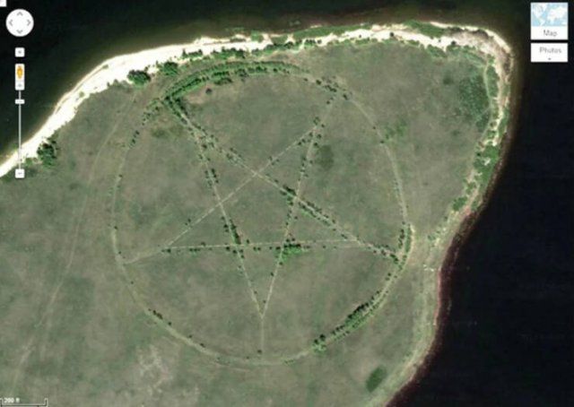 Unusual Finds On Google Maps (29 pics)