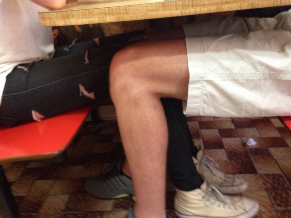Problems Of Tall People (14 pics)