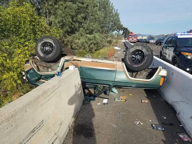 Very Bad Drivers (23 pics)