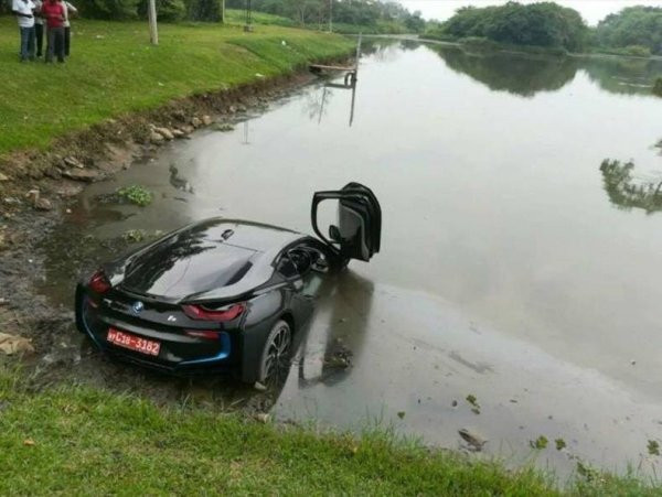 Very Bad Drivers (23 pics)