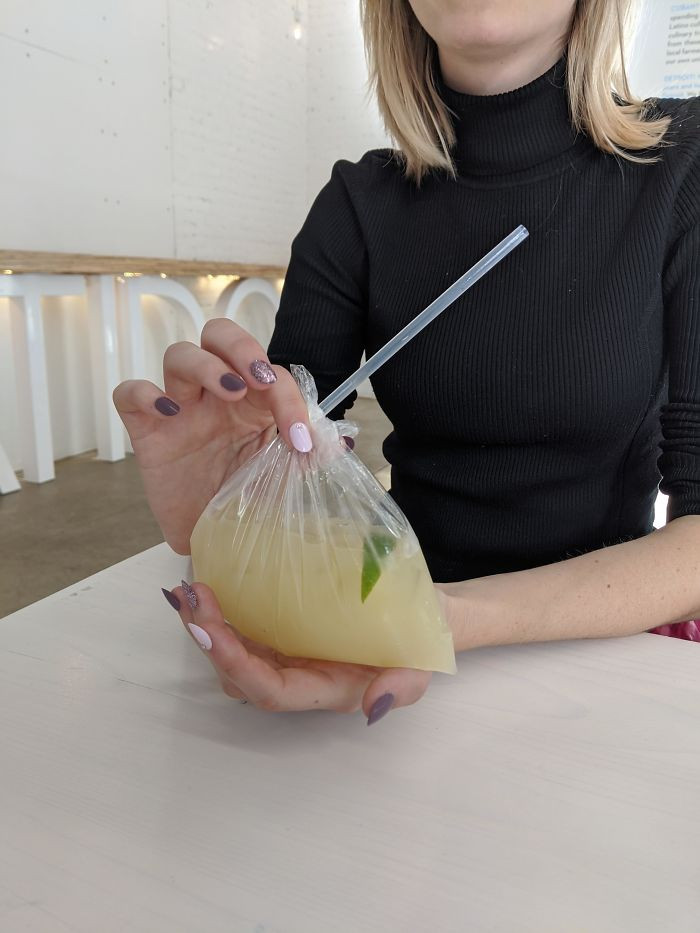 Crazy Food Serving (21 pics)