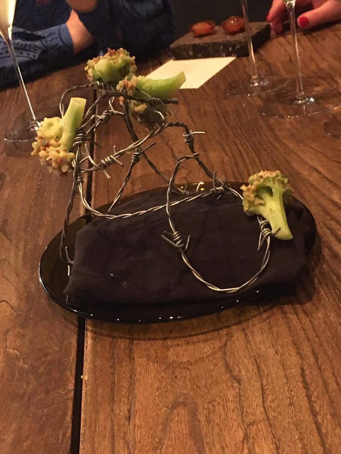 Crazy Food Serving (21 pics)