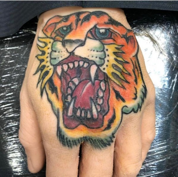 Weird Tattoos (18 pics)