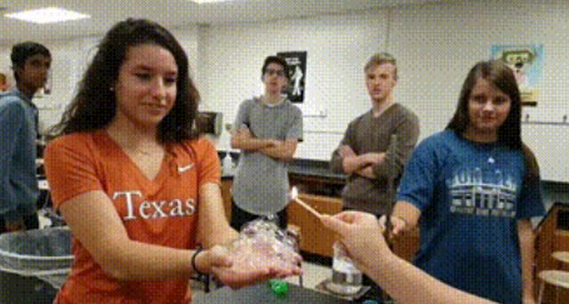 Acid GIFs, March 31 (25 gifs)