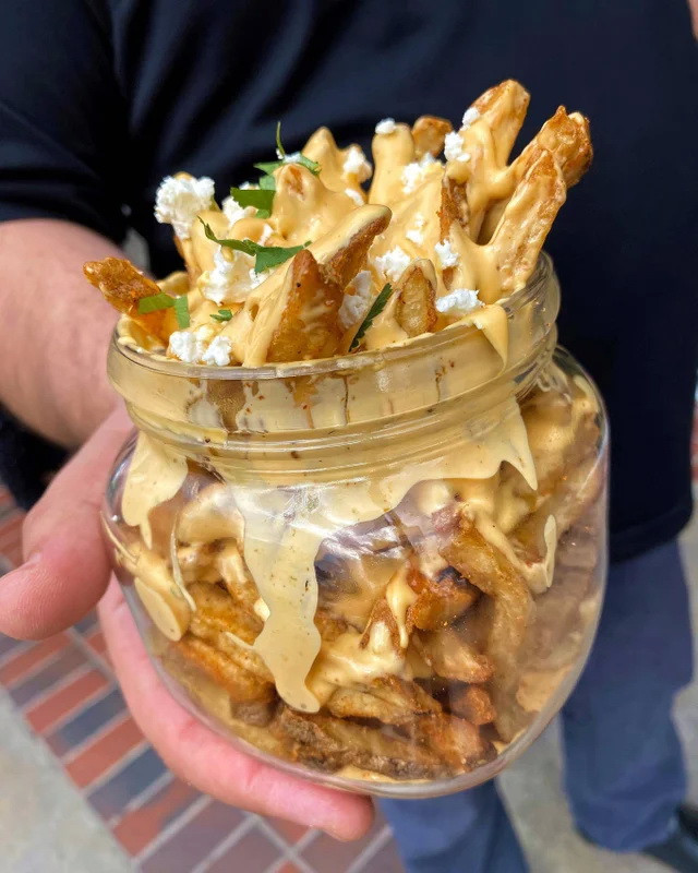 Crazy Food Serving (20 pics)
