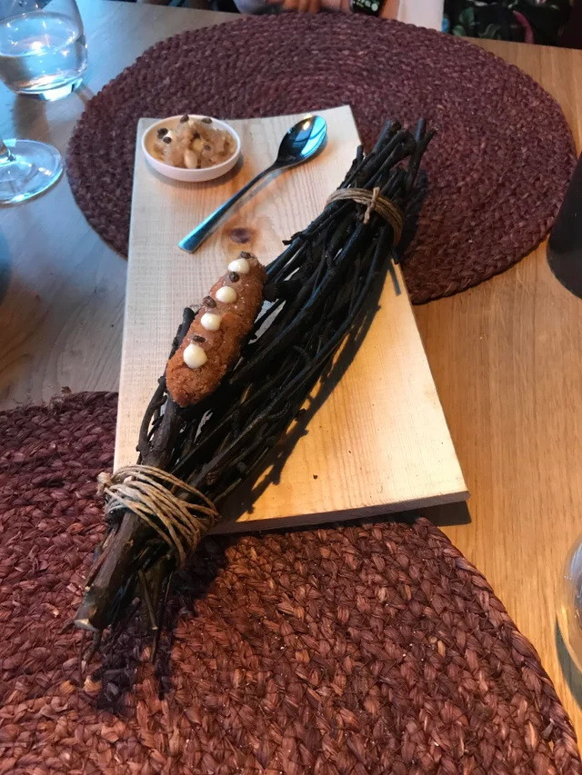 Crazy Food Serving (20 pics)