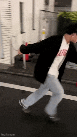 Acid GIFs, April 3 (25 gifs) Acid GIFs, April 3 (25 gifs)