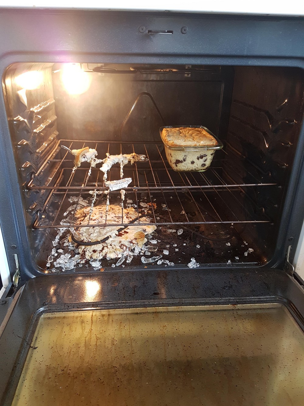 Bad Days Happen (23 pics)