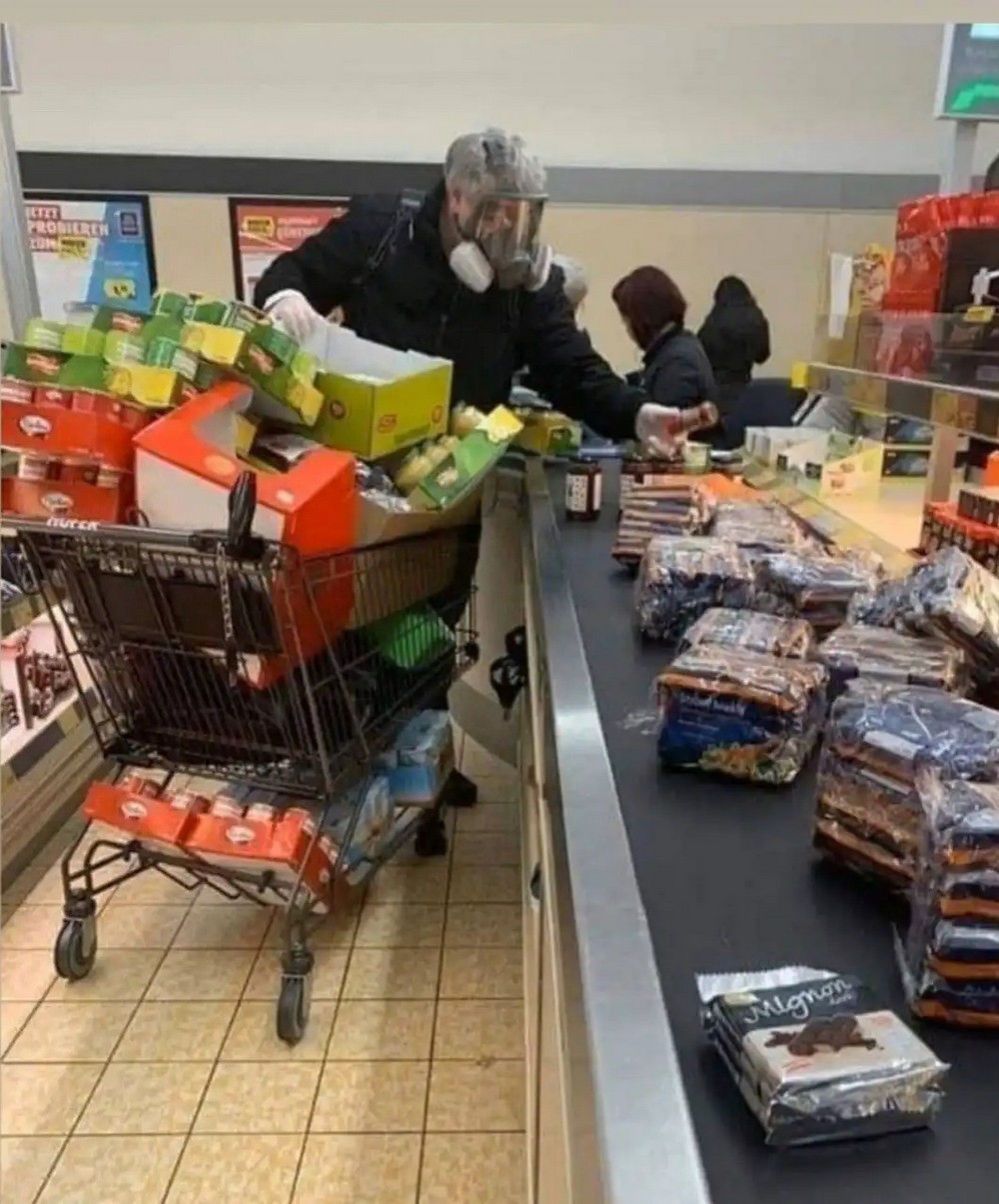 Bad Days Happen (23 pics)
