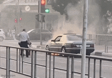 Acid GIFs, April 8 (25 gifs) Acid GIFs, April 8 (25 gifs)