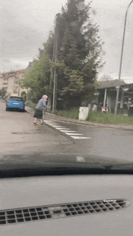 Acid GIFs, April 8 (25 gifs) Acid GIFs, April 8 (25 gifs)