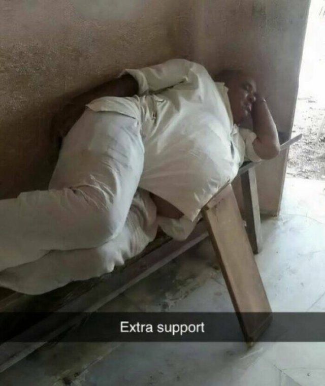 What Is Going On Here? (14 pics)