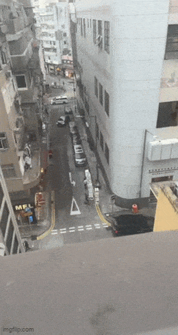 Acid GIFs, April 11 (25 gifs) Acid GIFs, April 11 (25 gifs)