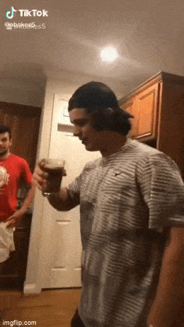 Acid GIFs, April 14 (25 gifs) Acid GIFs, April 14 (25 gifs)