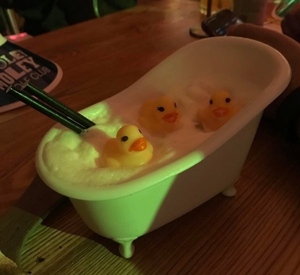 Weird Food Serving (15 pics)
