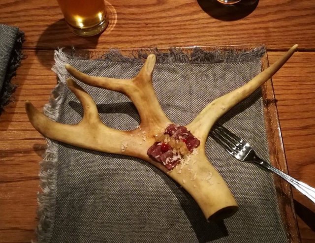 Weird Food Serving (15 pics)