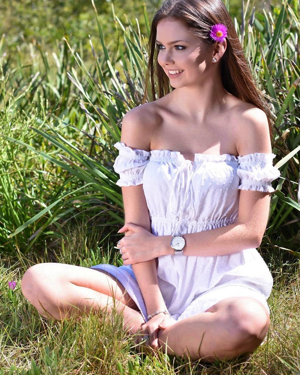 Girls In Sundresses (25 pics)