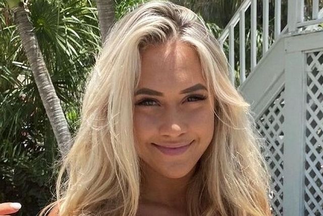 Girls In Sundresses (25 pics)