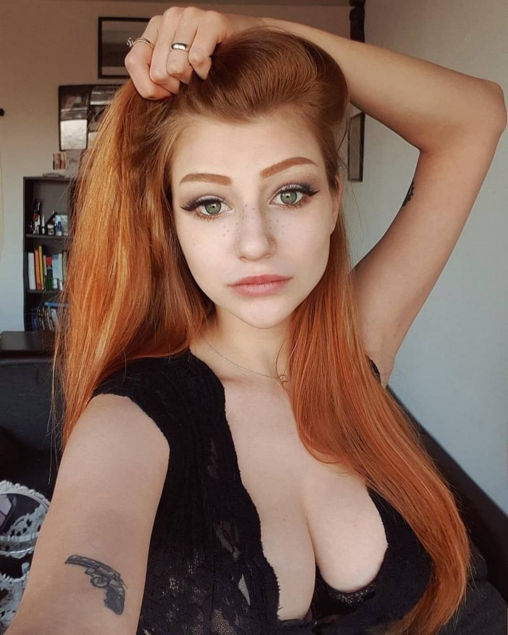 Redhead Girls (23 pics)