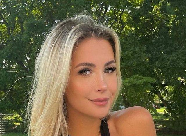Girls With Tan Lines (23 pics)