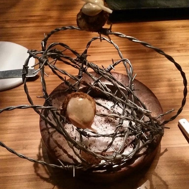 Crazy Food Serving (20 pics)