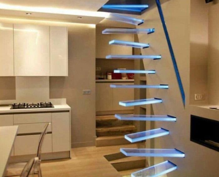 Dangerous Stairs (20 pics)