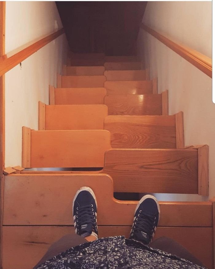 Dangerous Stairs (20 pics)
