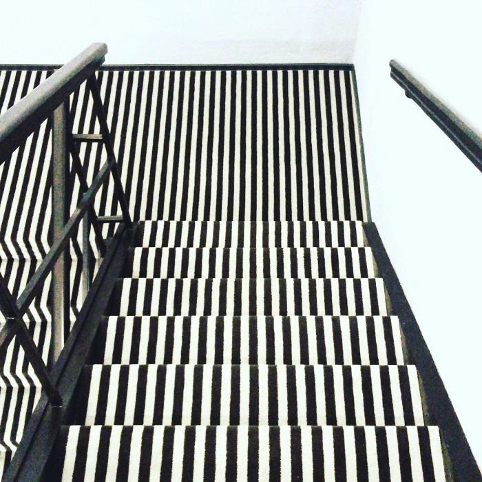 Dangerous Stairs (20 pics)