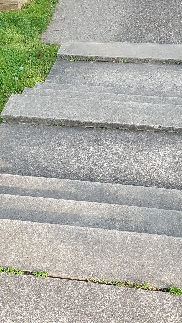 Dangerous Stairs (20 pics)