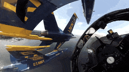 Acid GIFs, May 2 (25 gifs) Acid GIFs, May 2 (25 gifs)