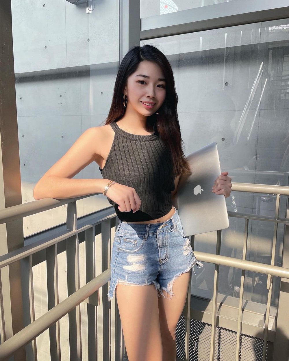 Asian Girls (25 pics)